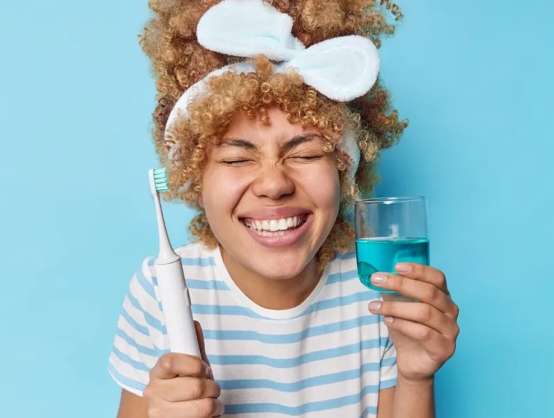 Jak chronić szkliwo przy nadwrażliwości zębów?